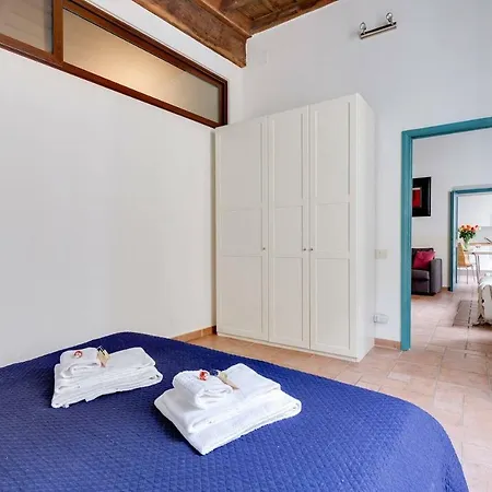 Apartment Domus Florea