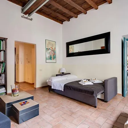 Domus Florea Apartment